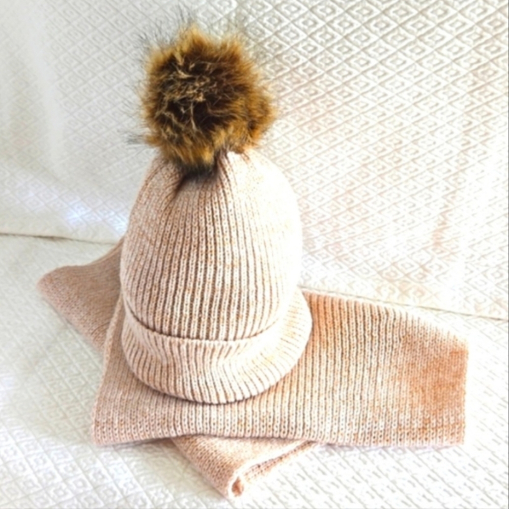 ( Forever 21 ) Winter Hat & Scarf Set, NWOT